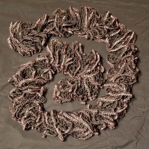 Beown Glitter Ruffle Scarf